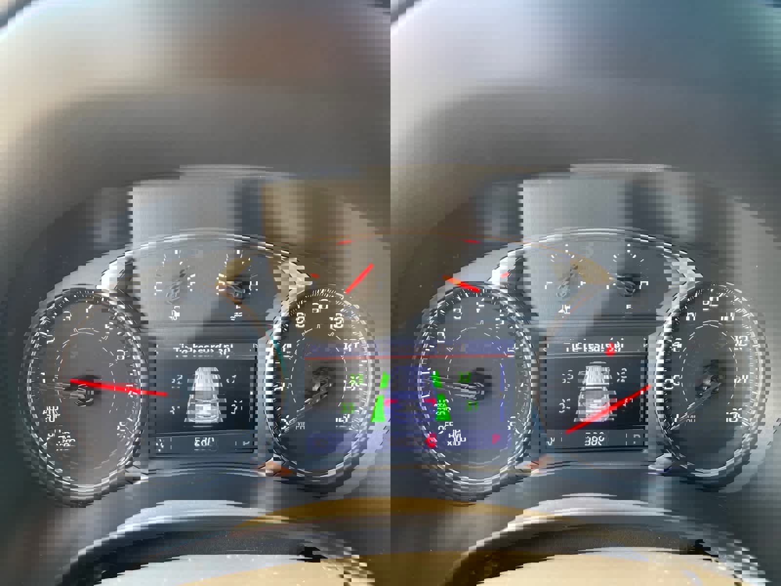 Used 2022 GMC Terrain SLT w/ Infotainment Package II image 11