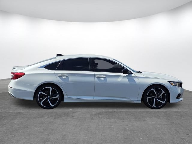 Used 2022 Honda Accord Sport image 2