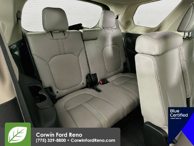 Used 2025 Honda Pilot Touring image 32