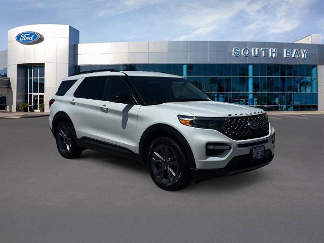 Certified 2023 Ford Explorer XLT w/ Equipment Group 202A RWD image 7
