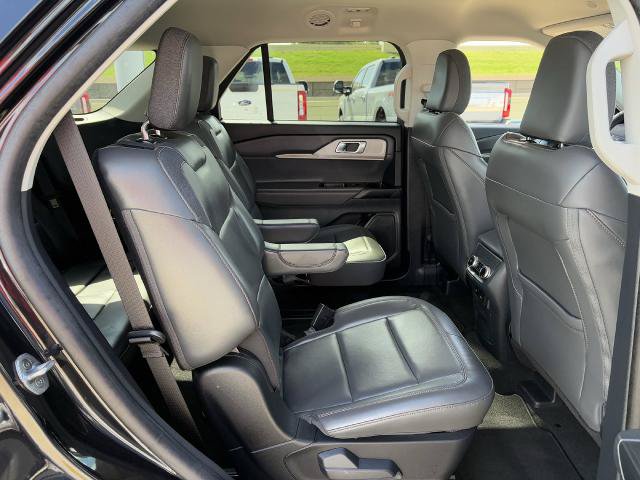 Certified 2025 Ford Explorer Active w/ Active Comfort Package RWD image 29