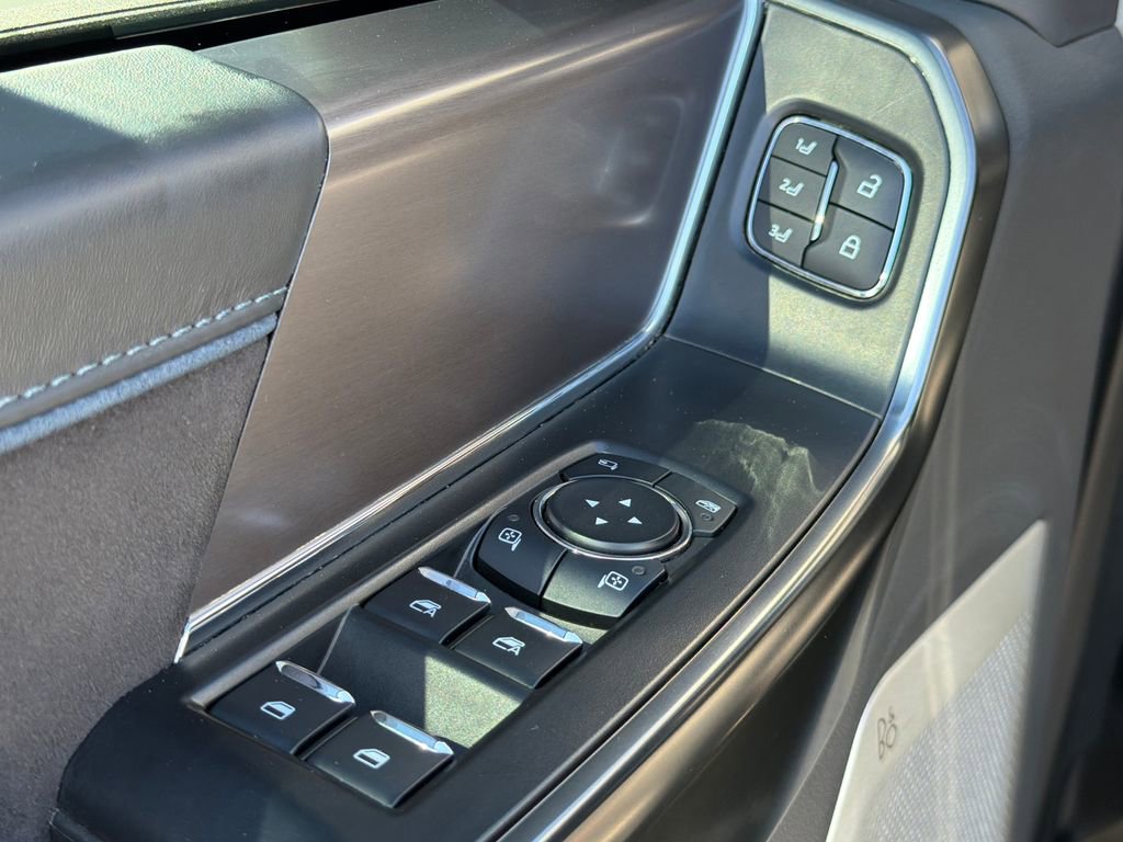 Certified 2024 Ford F150 Platinum w/ Equipment Group 702A High AWD/4WD image 25