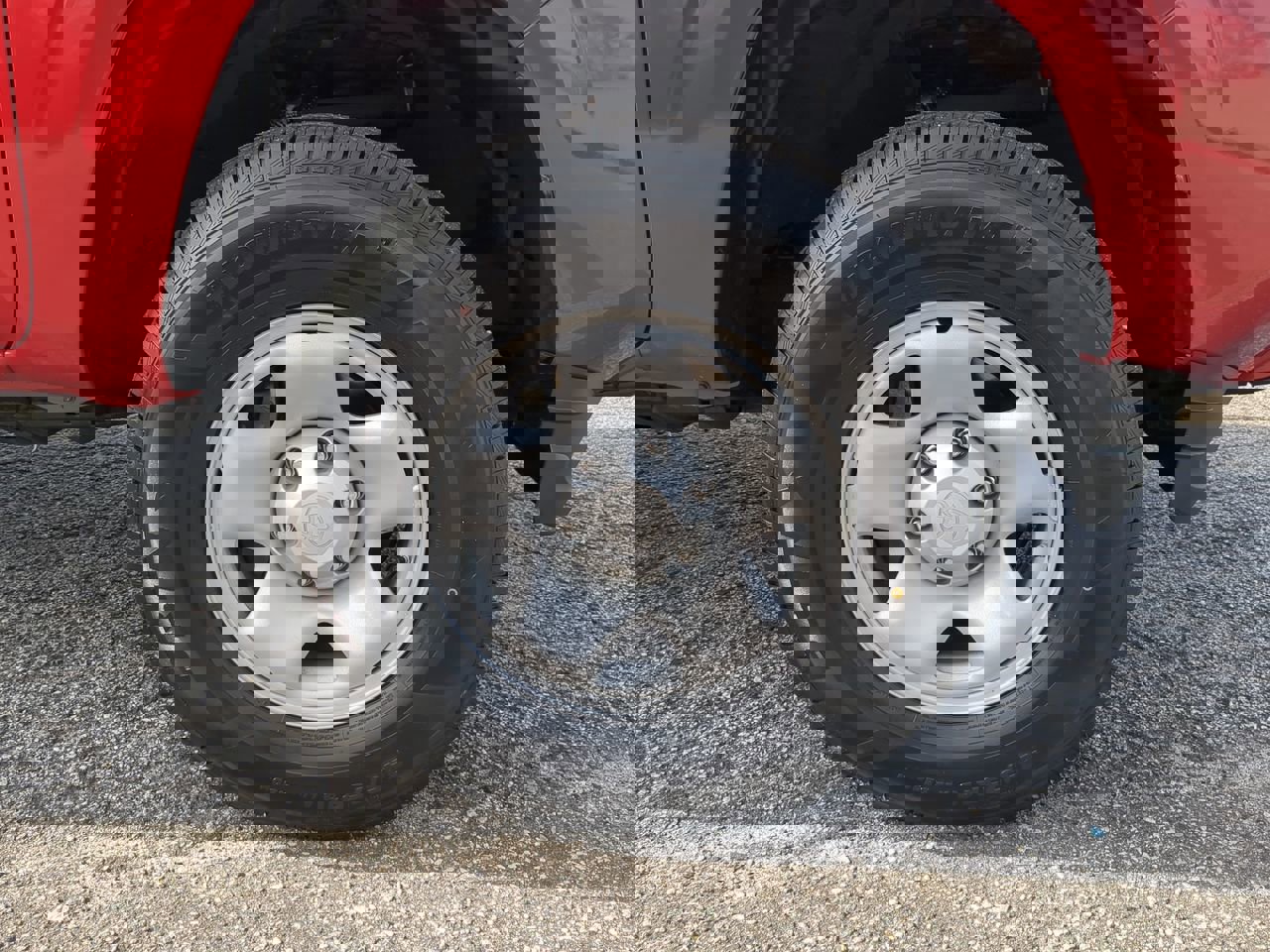 Used 2021 Toyota Tacoma SR image 9