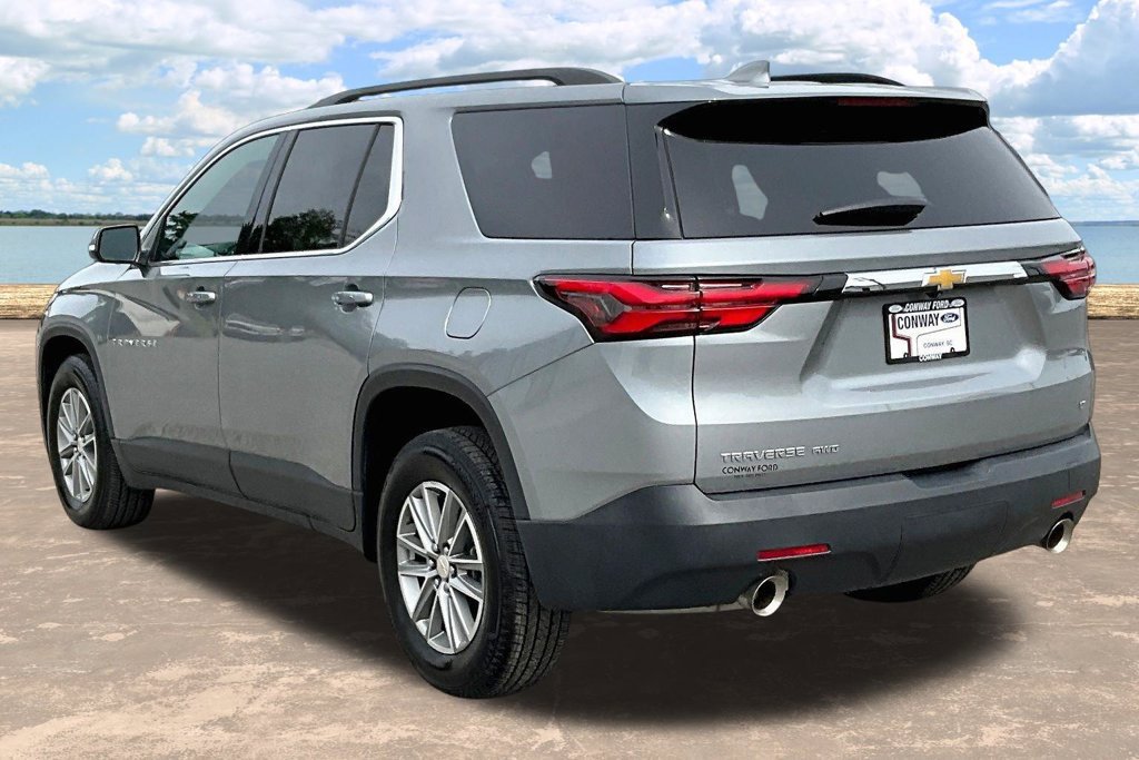 Used 2023 Chevrolet Traverse LT w/ LPO, Cargo Package AWD/4WD image 5