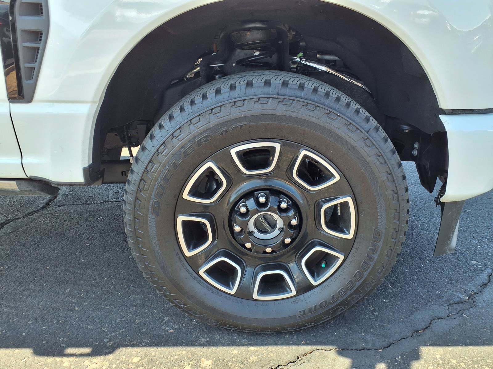 Certified 2025 Ford F250 Platinum AWD/4WD image 9