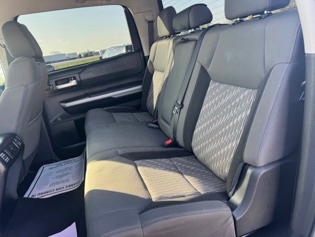 Used 2018 Toyota Tundra SR5 w/ SR5 Upgrade Package AWD/4WD image 26