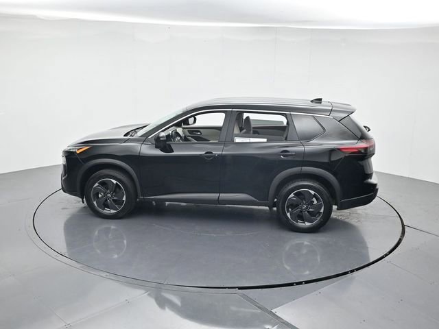 Used 2025 Nissan Rogue SV FWD image 42