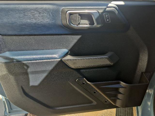 Certified 2023 Ford Bronco Outer Banks w/ Sasquatch Package AWD/4WD image 13