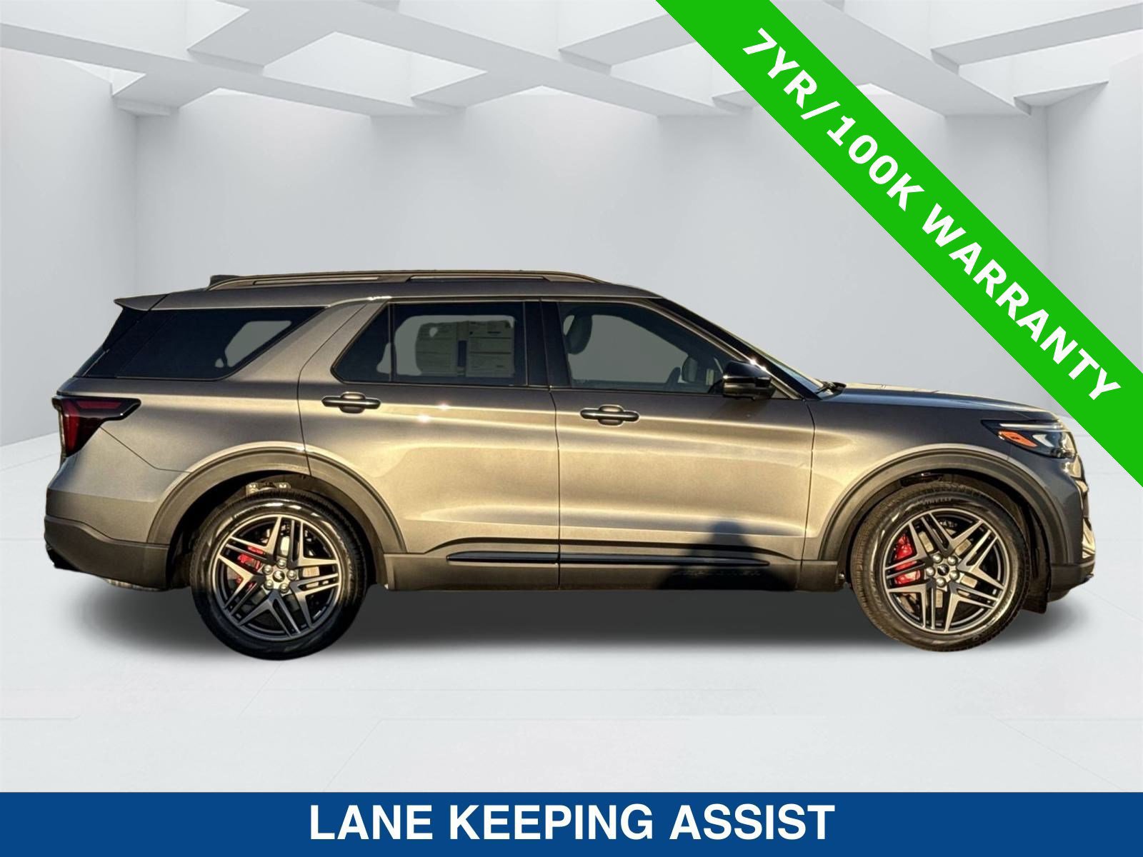 Certified 2025 Ford Explorer ST w/ Sun And Sound Package image 5