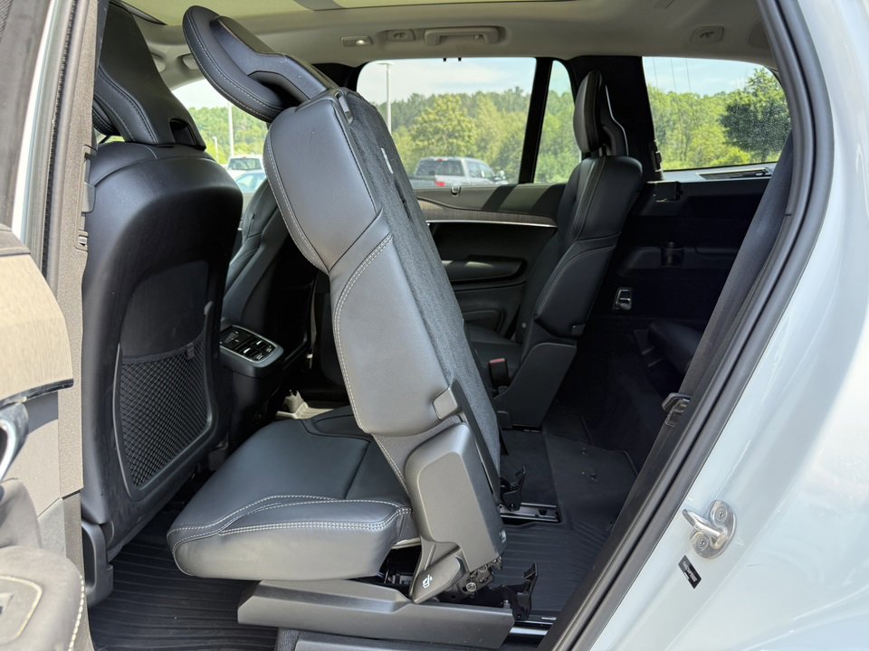 Used 2023 Volvo XC90 B6 Ultimate w/ Protection Package image 14