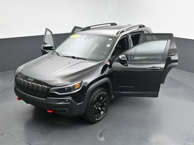 Used 2022 Jeep Cherokee Trailhawk w/ Sound & Nav Group AWD/4WD image 35