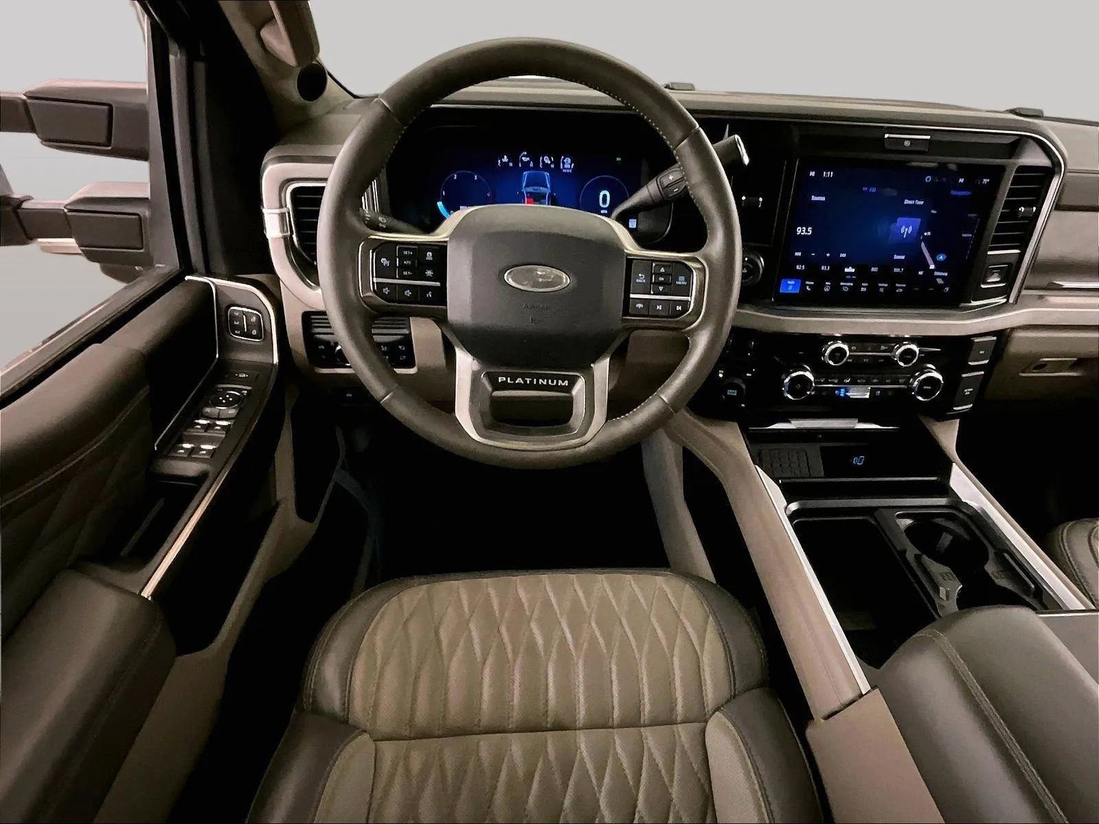 Certified 2025 Ford F450 Platinum w/ Platinum Plus Package AWD/4WD image 5