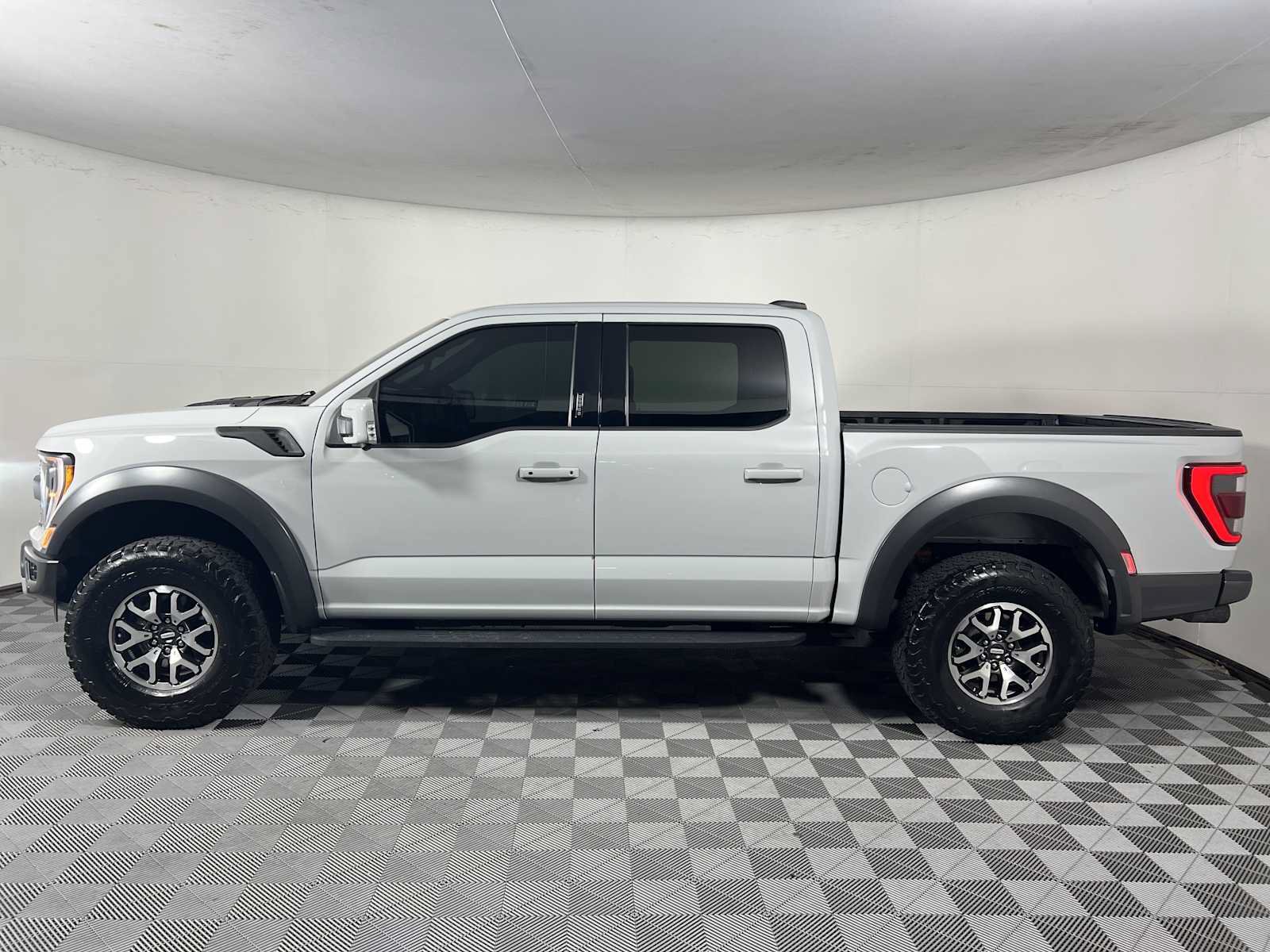 Certified 2023 Ford F150 Raptor AWD/4WD image 4
