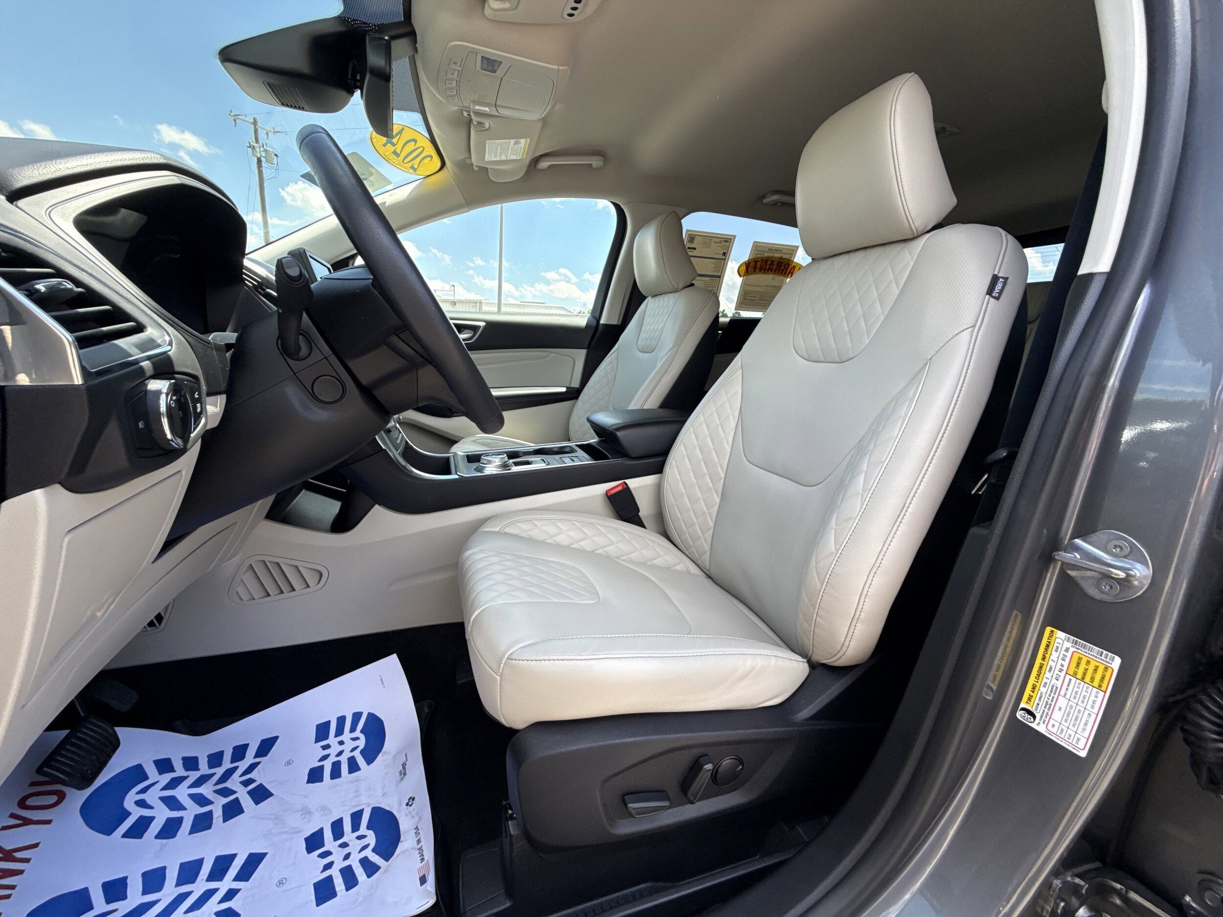 Certified 2024 Ford Edge Titanium w/ Equipment Group 301A AWD/4WD image 9