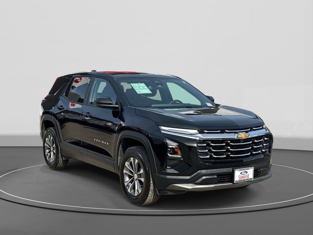 Used 2025 Chevrolet Equinox LT FWD image 4