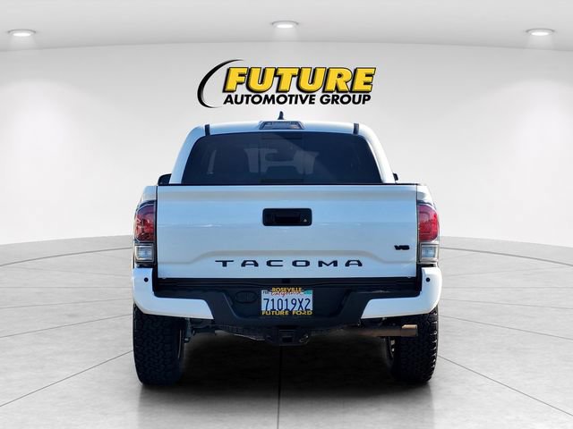 Used 2020 Toyota Tacoma TRD Off-Road w/ Technology Package image 4