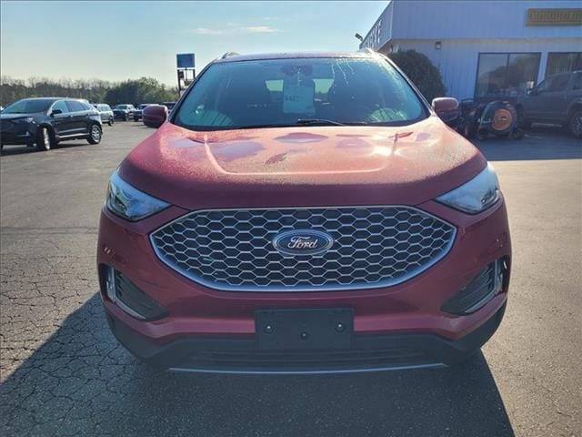 Certified 2024 Ford Edge SEL w/ Convenience Package AWD/4WD image 3