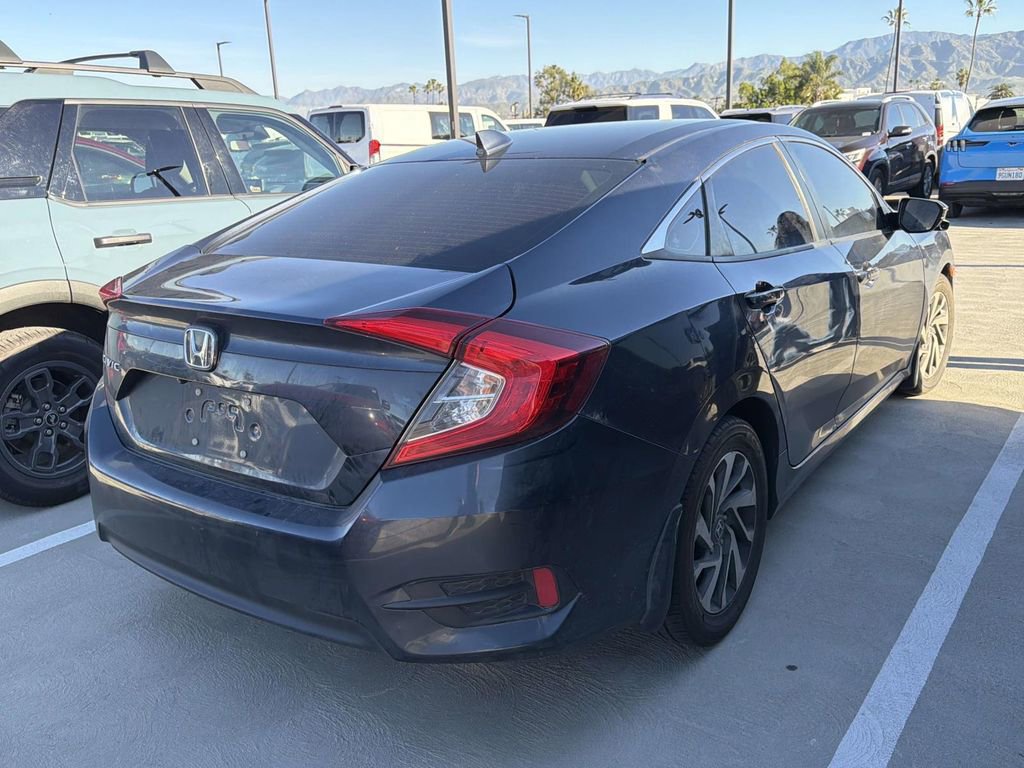 Used 2018 Honda Civic EX image 4