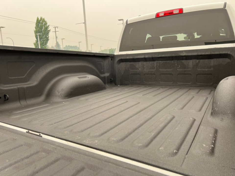 Used 2021 RAM 1500 Tradesman w/ Chrome Appearance Package AWD/4WD image 6