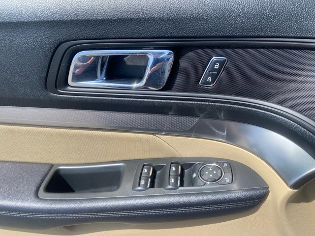 Certified 2017 Ford Explorer FWD image 14