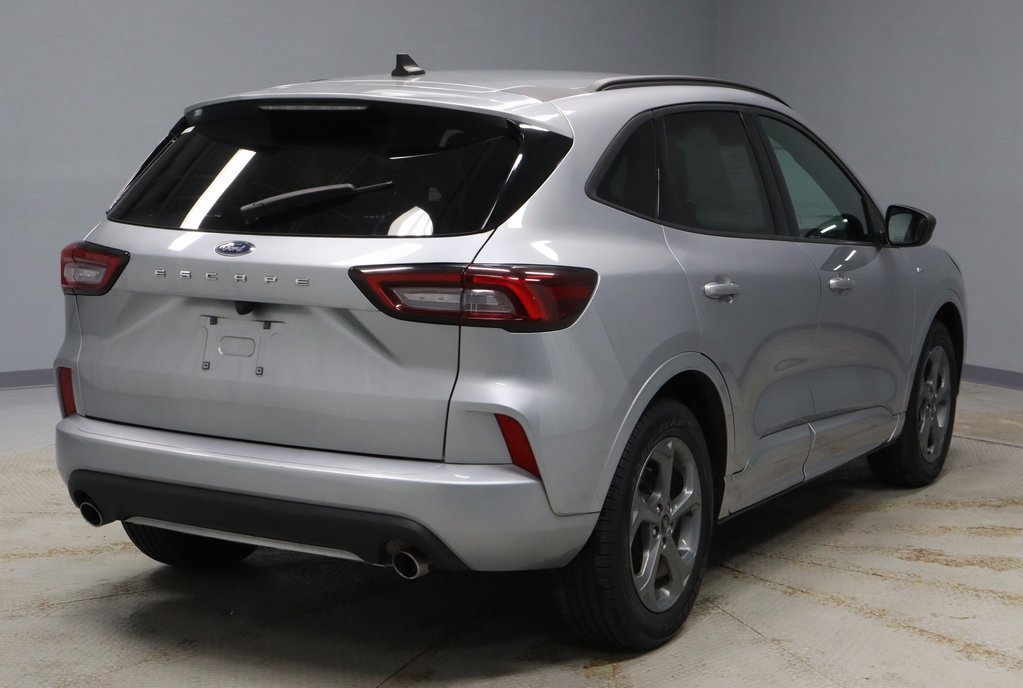 Certified 2024 Ford Escape ST-Line w/ Cold Weather Package image 5