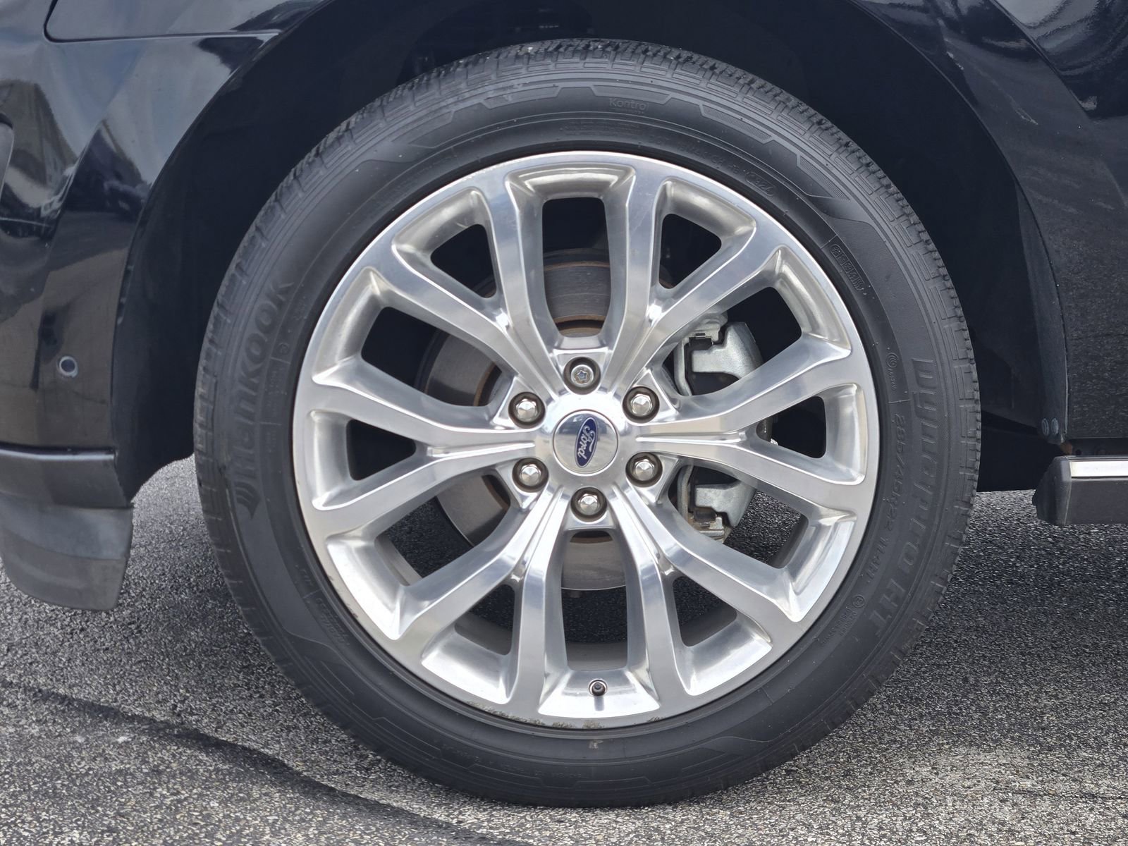 Certified 2018 Ford Expedition Limited w/ Equipment Group 302A AWD/4WD image 9