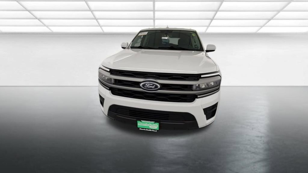 Certified 2024 Ford Expedition XLT AWD/4WD image 2