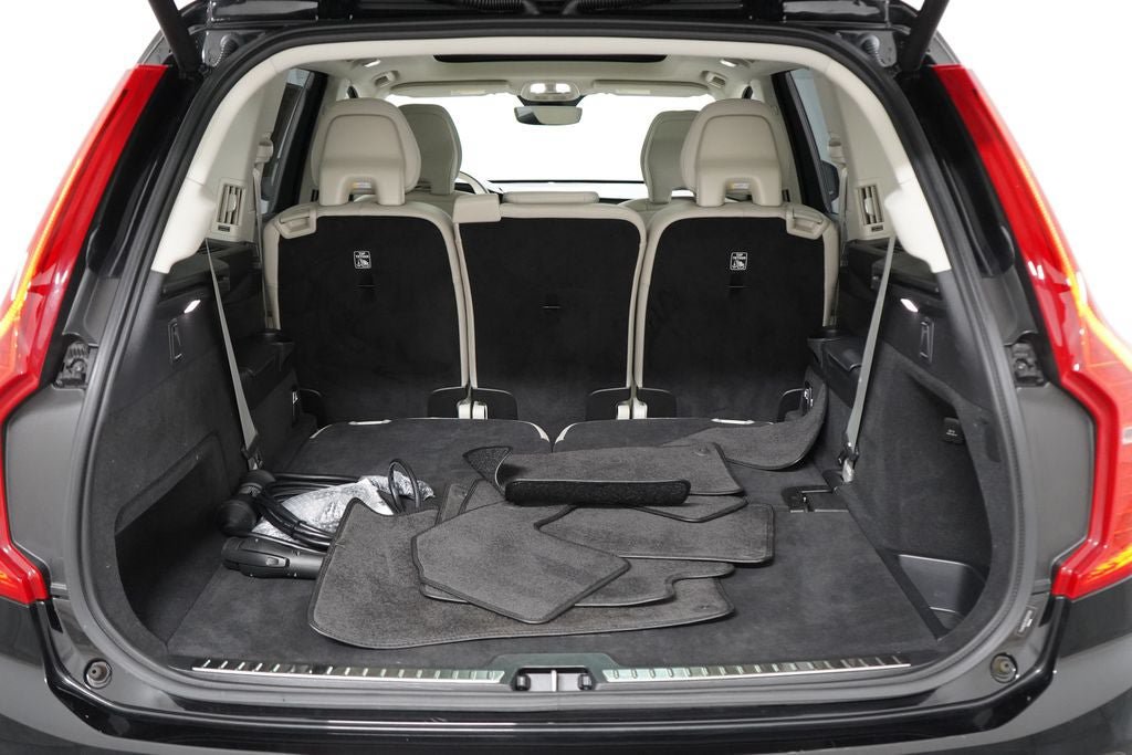 Used 2024 Volvo XC90 T8 Plus AWD/4WD image 29
