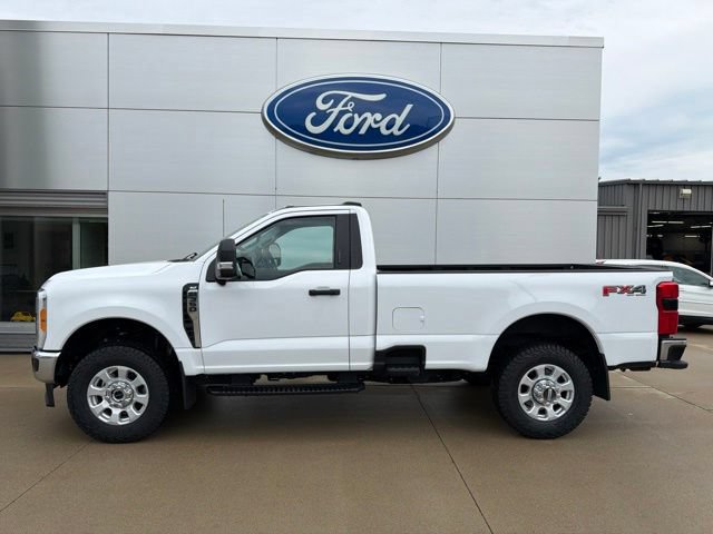 Certified 2023 Ford F350 XLT w/ 360-Degree Camera Package AWD/4WD image 3