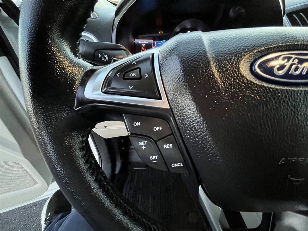 Certified 2022 Ford Edge Titanium w/ Class II Trailer Tow Package image 17