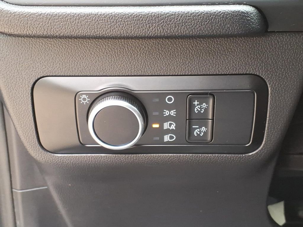Certified 2025 Ford Escape ST-Line AWD/4WD image 18