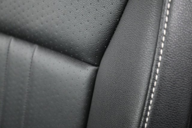 Used 2022 Volkswagen Tiguan SE R-Line FWD image 13