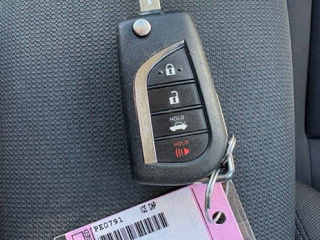 Used 2023 Toyota Corolla LE image 18