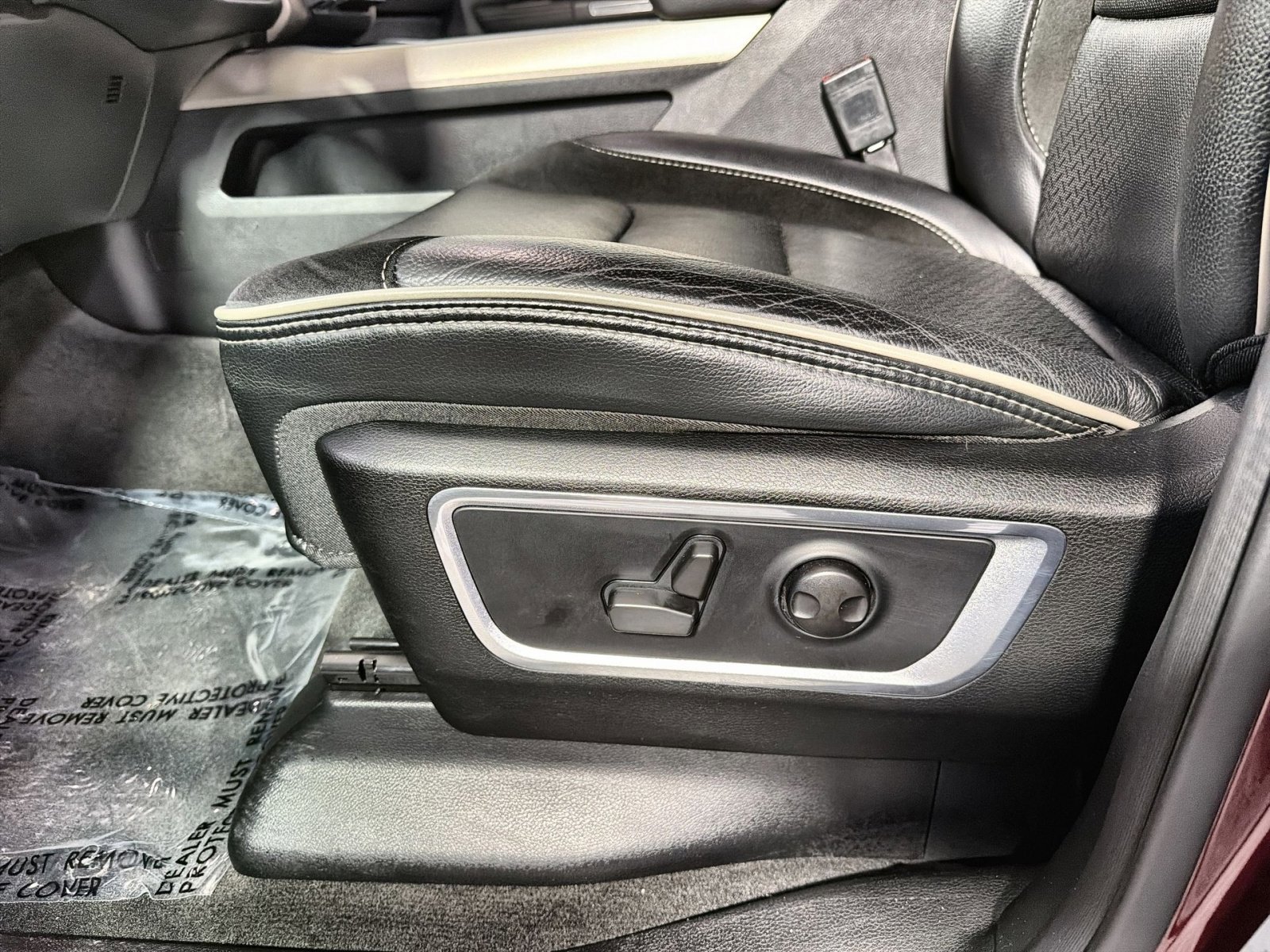 Used 2022 RAM 1500 Laramie AWD/4WD image 27