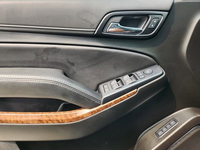 Used 2019 Chevrolet Suburban Premier RWD image 21