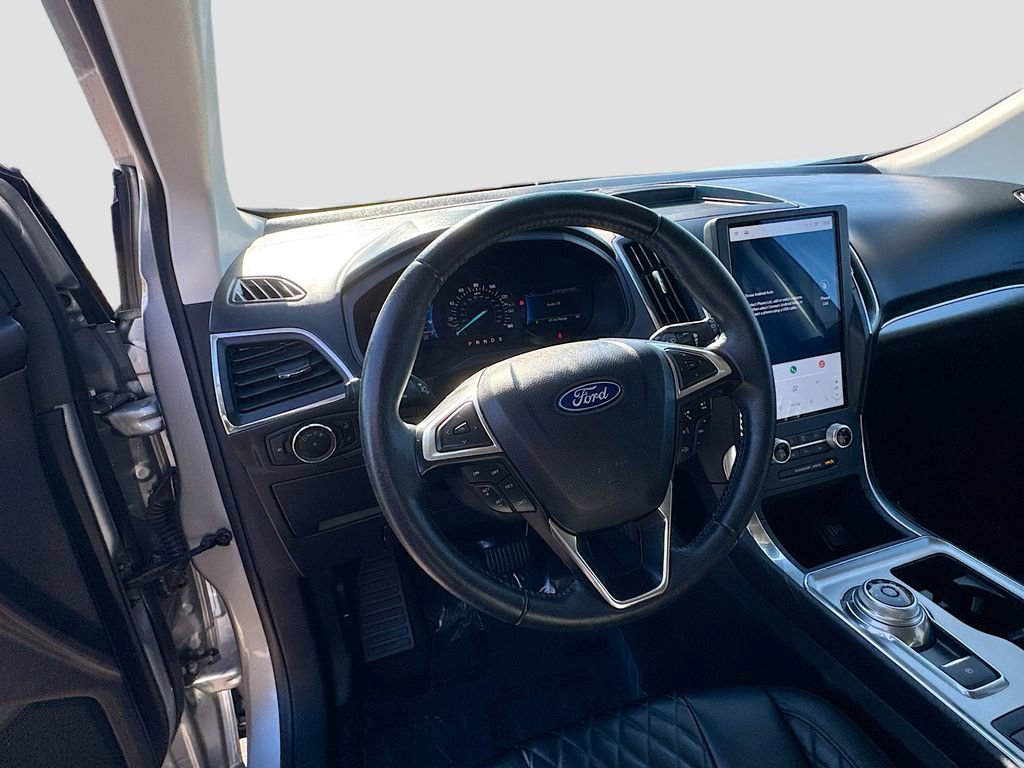 Certified 2024 Ford Edge Titanium AWD/4WD image 10