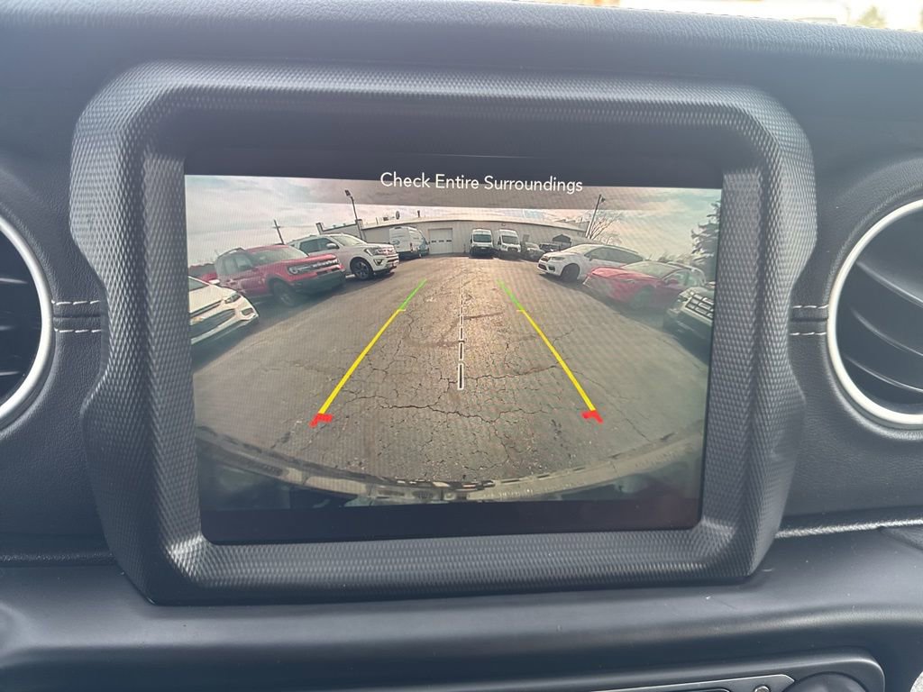 Used 2023 Jeep Wrangler Unlimited Sahara w/ Cold Weather Group image 20