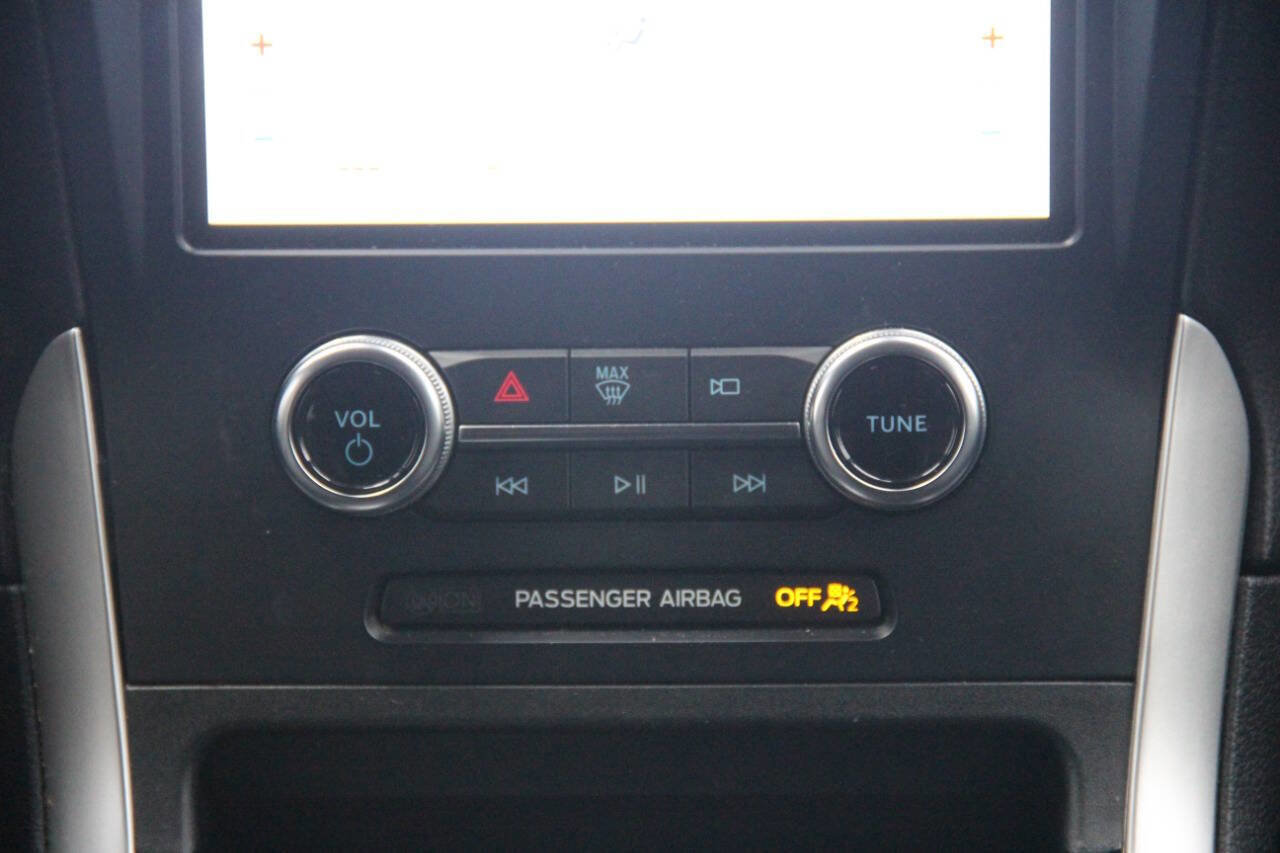 Certified 2023 Ford Edge SEL image 20