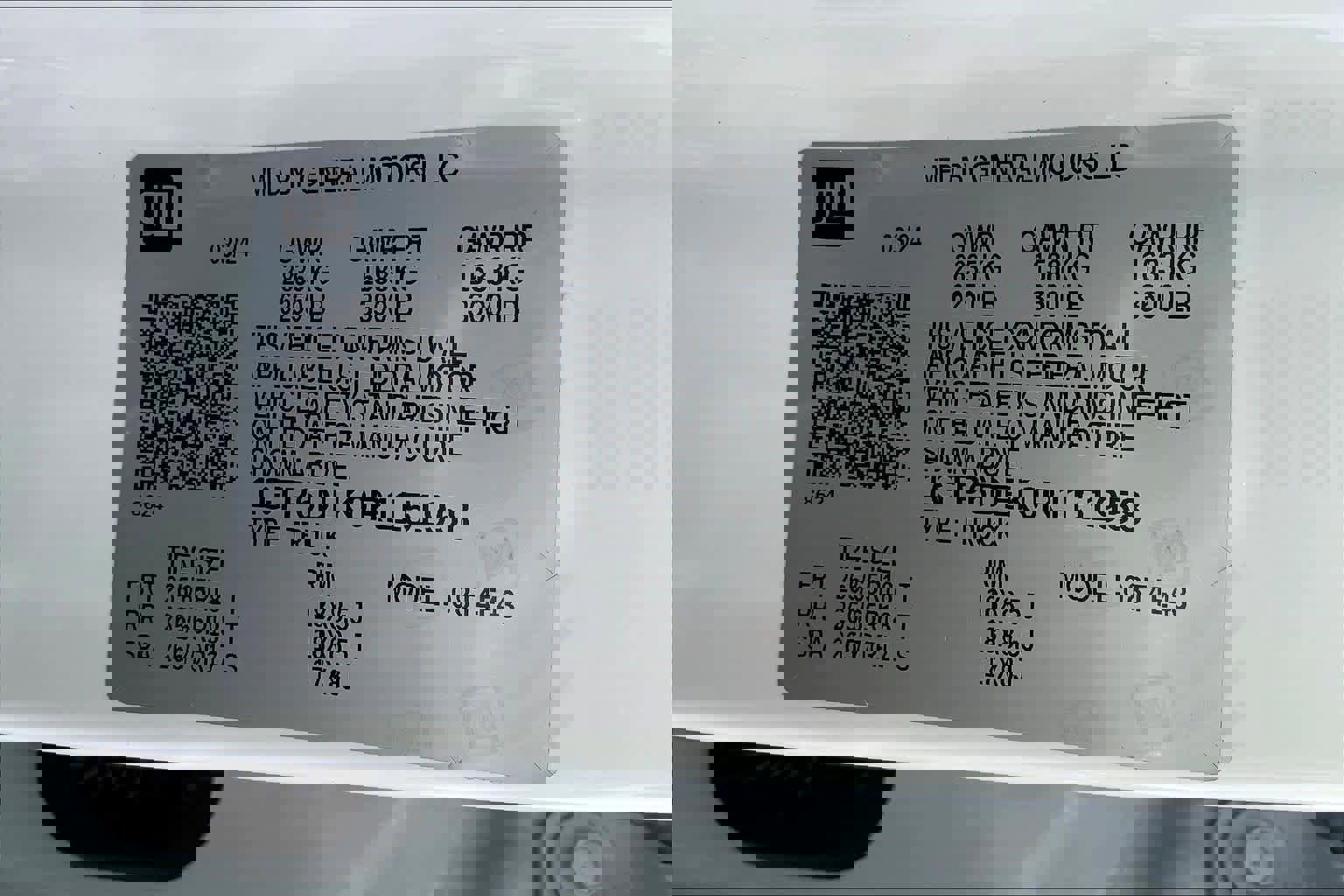 Used 2024 GMC Canyon AT4 w/ AT4 Premium Package image 20