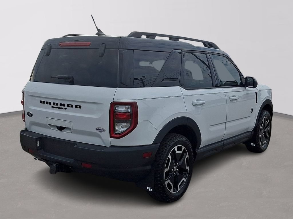 Certified 2022 Ford Bronco Sport Outer Banks w/ Tech Package AWD/4WD image 6