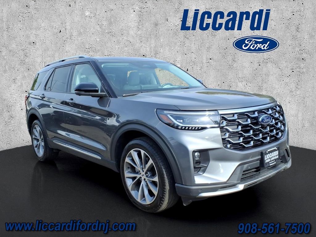 Certified 2025 Ford Explorer Platinum w/ Ultimate Package AWD/4WD image 1