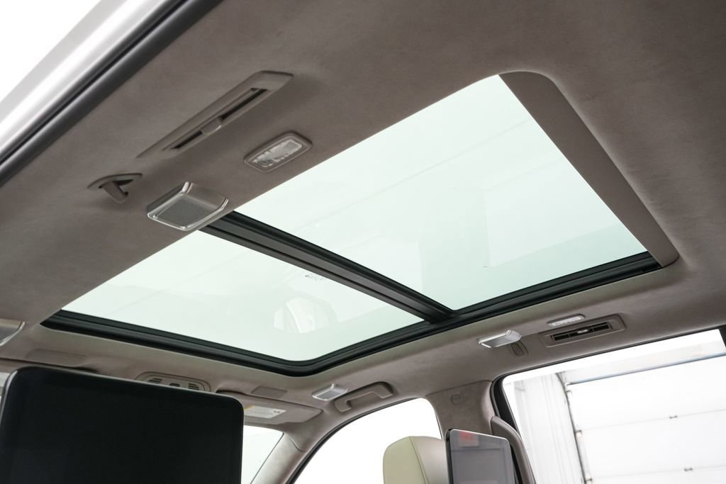 Used 2023 Cadillac Escalade Sport Platinum image 24