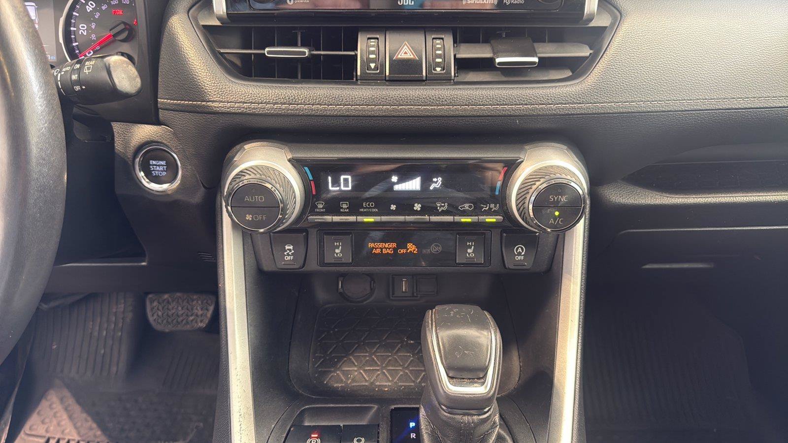 Used 2020 Toyota RAV4 XLE Premium AWD/4WD image 25