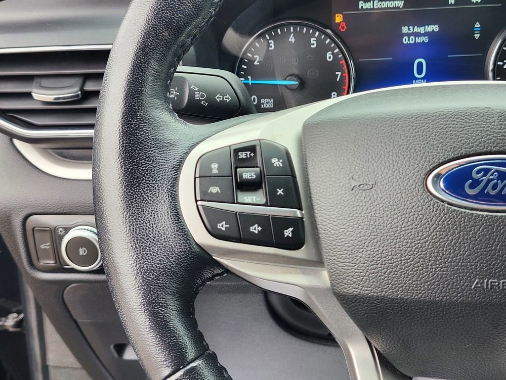 Certified 2022 Ford Explorer XLT w/ Equipment Group 202A image 30