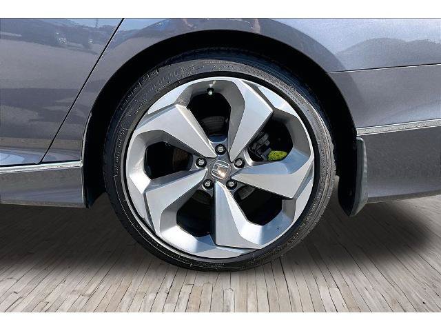 Used 2019 Honda Accord Touring image 30
