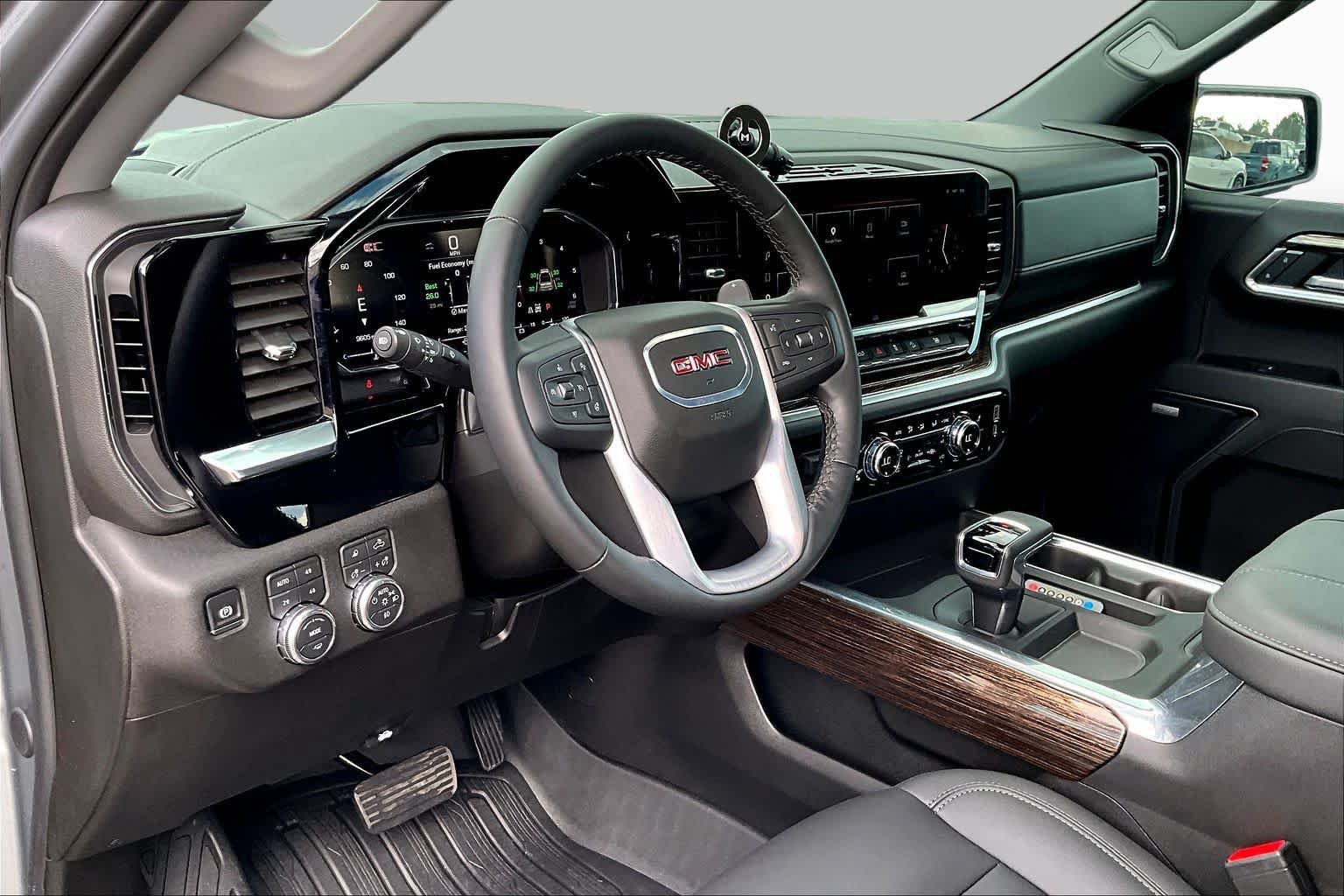Used 2026 GMC Sierra 1500 Elevation AWD/4WD image 18
