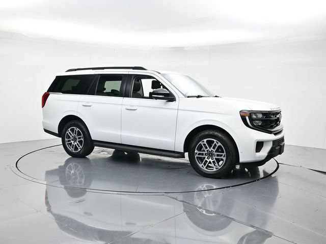 Certified 2025 Ford Expedition Active AWD/4WD image 3
