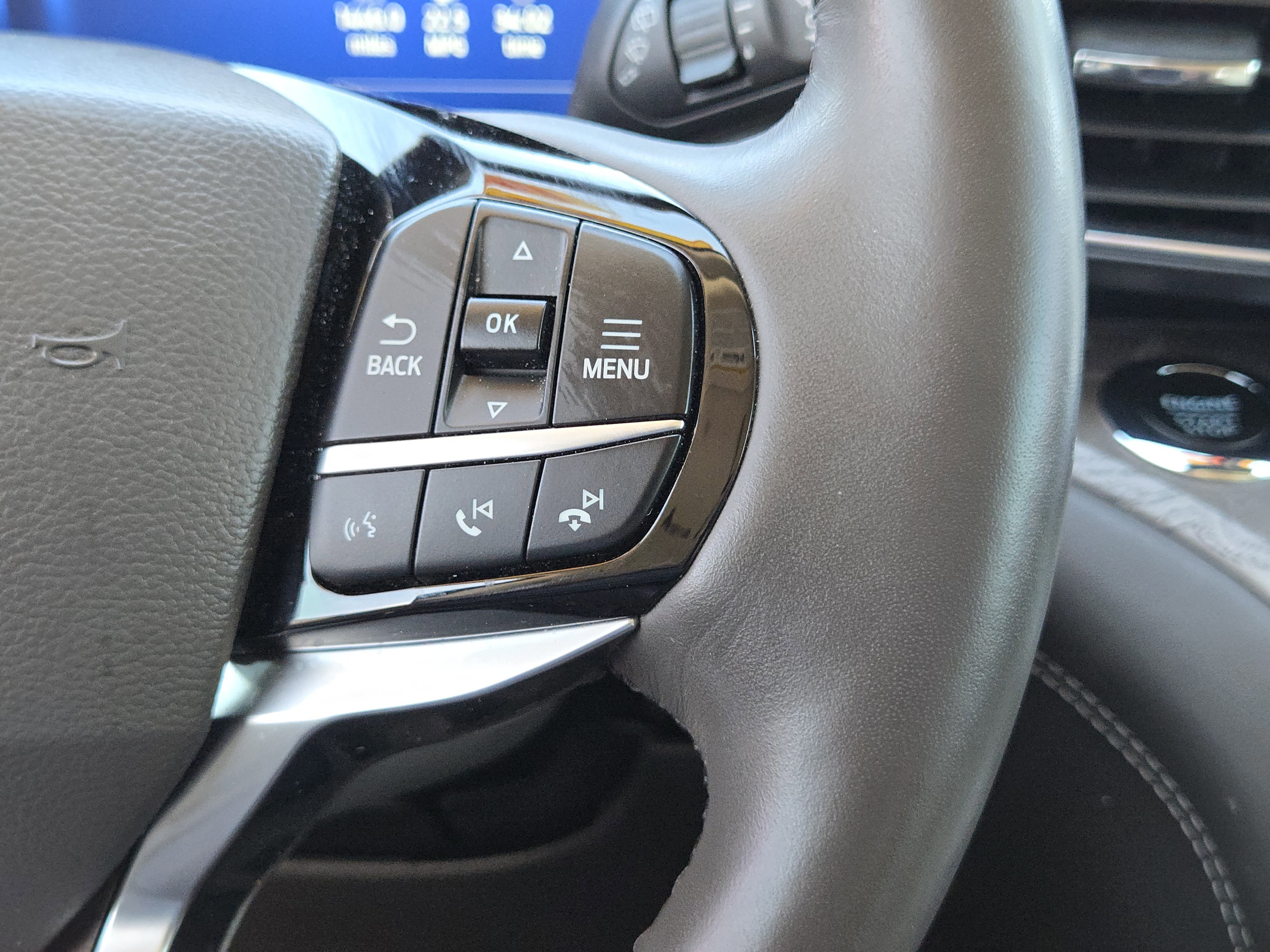 Certified 2023 Ford Explorer Platinum w/ Technology Package image 29