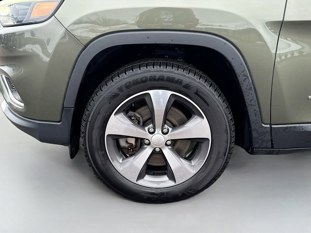 Used 2019 Jeep Cherokee Limited image 22