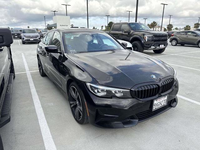 Used 2020 BMW 330i Sedan w/ Driving Assistance Package RWD image 11
